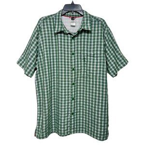 The North Face Mens Green Plaid Short Sleeve Button-Up Shirt With Chest Pocket